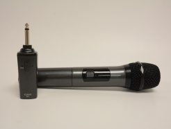 Rent wireless microphone in Vancouver