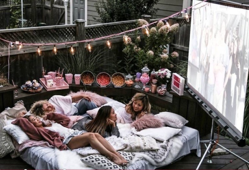 Outdoor movie projector rental Outdoor movie projector rental